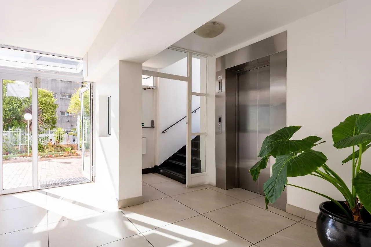 Fully Kitted Bachelor Apartment Cape Town 0*,